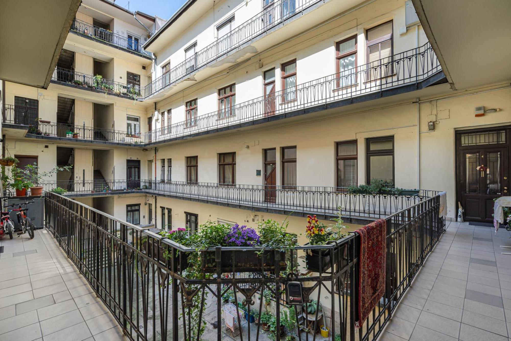 Castle Chainbridge Apartment بودابست المظهر الخارجي الصورة